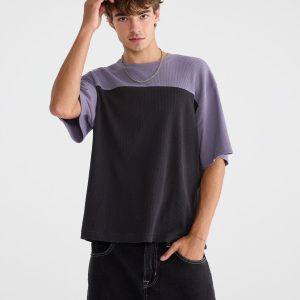 87 Colorblock Waffle Graphic Tee - Dark Purple