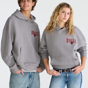 Chicago Bulls Basketball Pullover Hoodie - Antique Tin