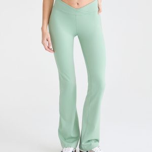 Buttery Soft Low-Rise Crossover Bootcut Leggings - Green Bay