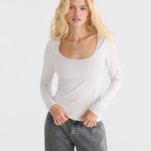 Long Sleeve Buttery Soft Sweetheart Tee - Lightest Heather Grey