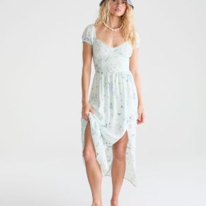 Floral V-Neck Lace Midi Dress - Spun Green