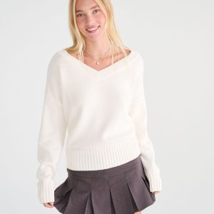 Slouchy V-Neck Sweater - Cream