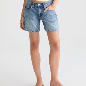 Low-Rise Baggy Denim Shorts 6" - Medium Wash