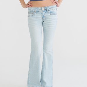Low-Rise Flare Jean - Light Wash