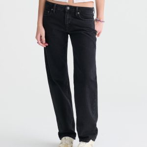 Low-Rise Baggy Jean - Black Wash