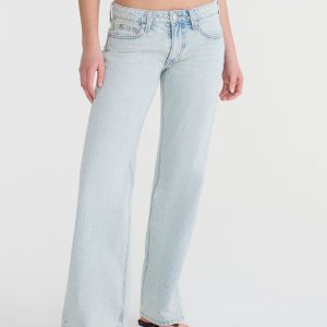 Low-Rise Baggy Flare Jean - Light Wash