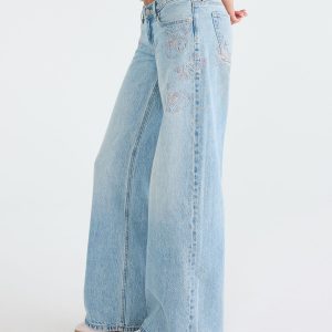 Super Low-Rise Ultra Wide Leg Embroidered Flowers Jean - Light Wash