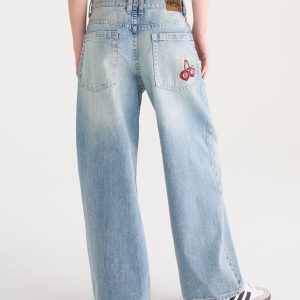 Déjà For Aero Low-Rise Super Baggy 8-Ball Cherries Jean - Medium Wash